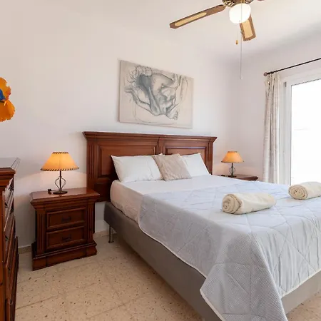 Nadia Lovely 3 Bedroom Private Heated Pool كالاو سالفاجي