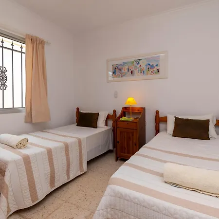 Nadia Lovely 3 Bedroom Private Heated Pool فيلة كالاو سالفاجي